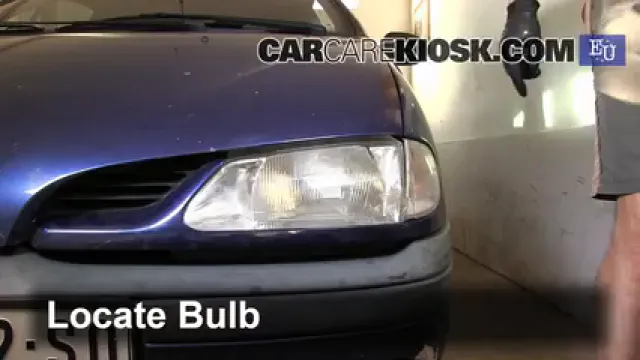 2000 Renault Scenic Megane 1.6L 4 Cyl. Lights Highbeam (replace bulb)